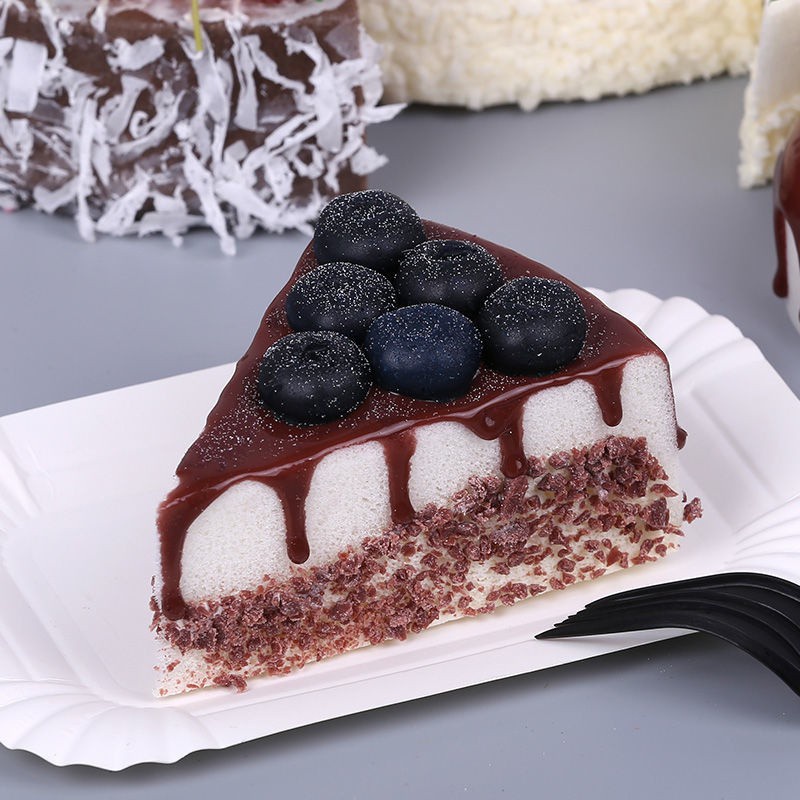 Mô hình bánh kem trang trí đẹp mắt làm đạo cụ chụp ảnh