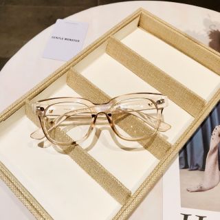 Kính giả cận 2 chấm siêu hot 2020