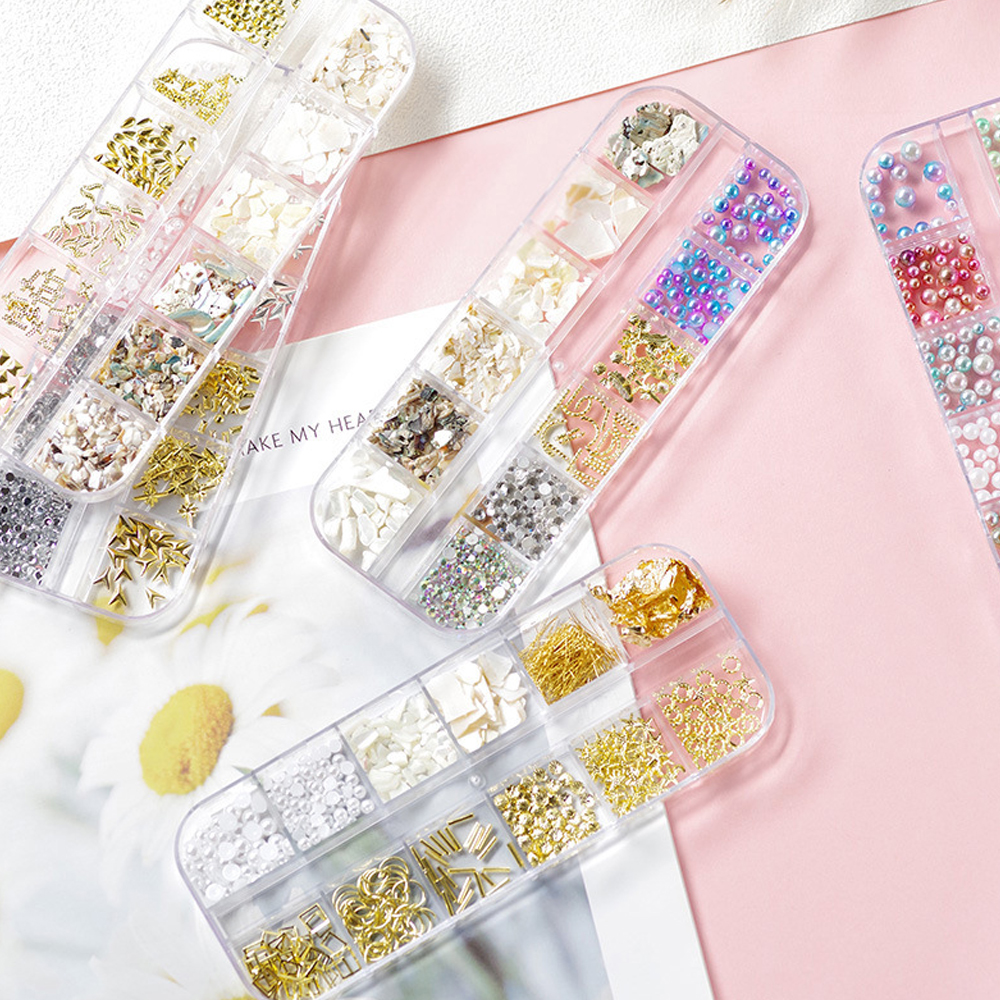 [Hàng mới về] Hộp phụ kiện đính móng trang trí nghệ thuật 3d 12 ngăn