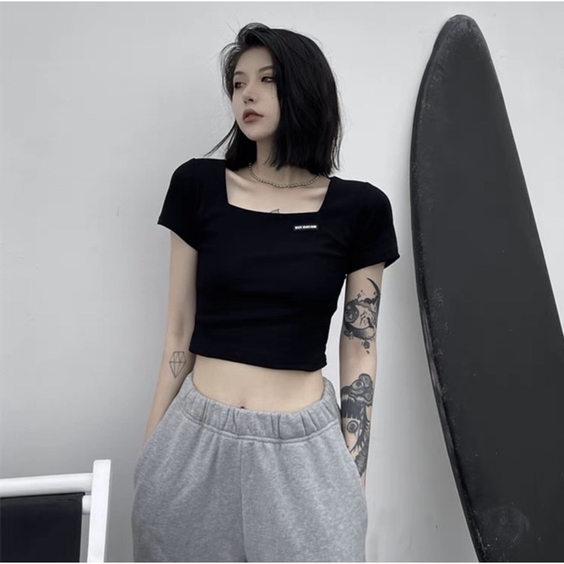 ÁO CROPTOP CỔ U LOGO