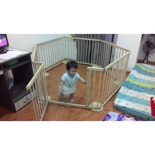 Cũi quây đa năng an toàn cho trẻ 3d 6 cánh