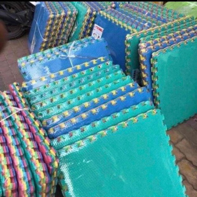 Com bo 6 tấm lót nền bảy sắc cầu vồng 60/60 cm | BigBuy360 - bigbuy360.vn