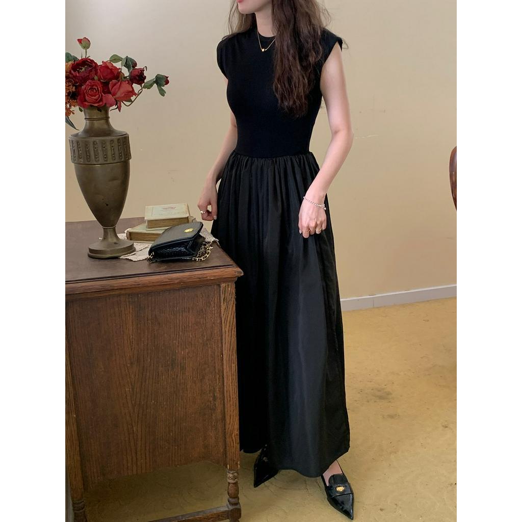 Đầm Sát Nách Cổ Tròn Màu Sắc Thanh Lịch 61599