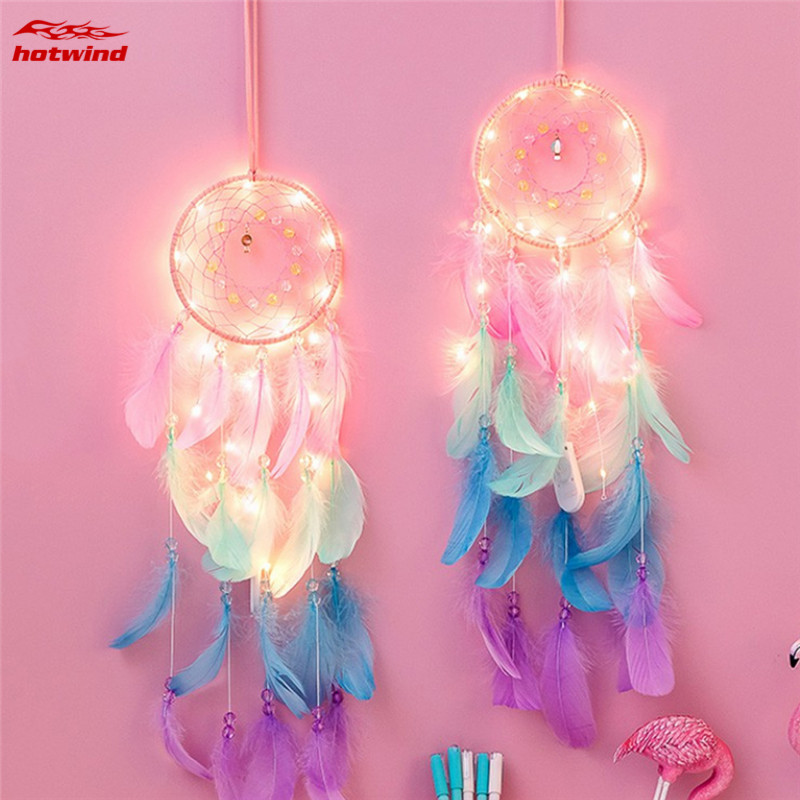 Dreamcatcher tích hợp đèn LED lung linh treo tường trang trí nội thất