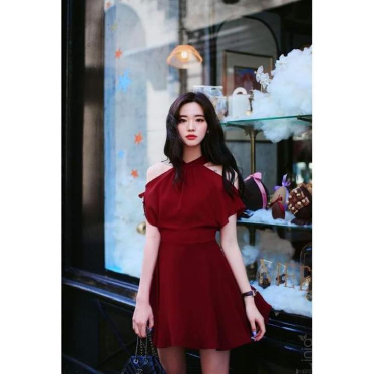 Đầm dự tiệc trễ vai yếm sang trọng