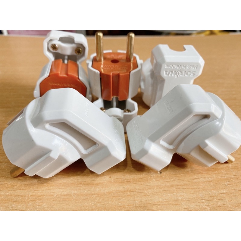 Phích cắm 15A-250V SOPOKA