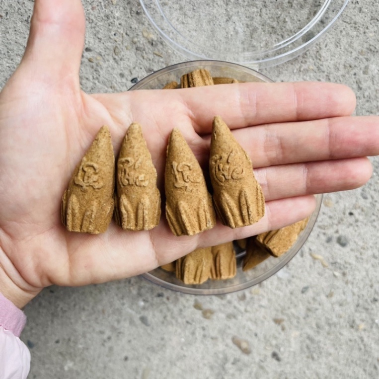 Nụ Trầm hương nguyên chất - Nụ nhang trầm tự nhiên dùng cho thác khói ( HÀNG CHUẨN )