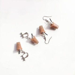 HOT HOT BÔNG TAI TRÀ SỮA