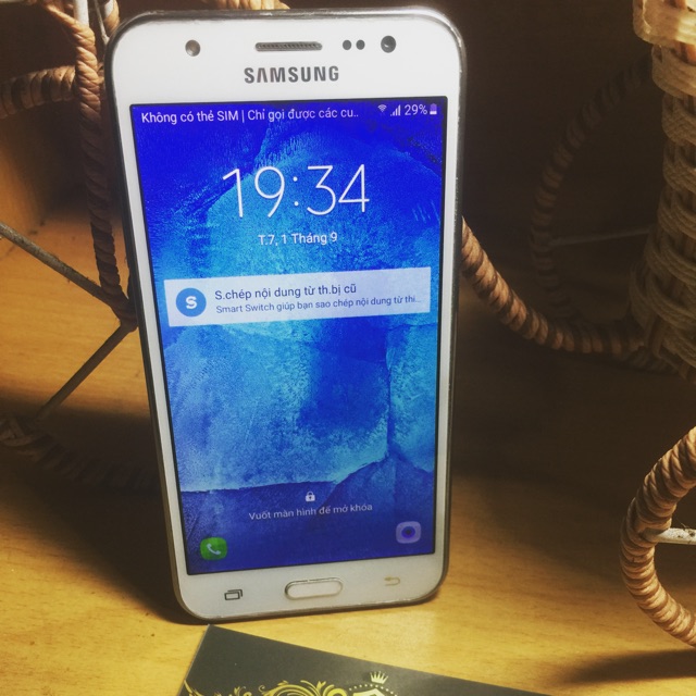 Điện Thoại Sam Sung Galaxy j5 2015 Hàng 9 Hãng ( like new 99%)