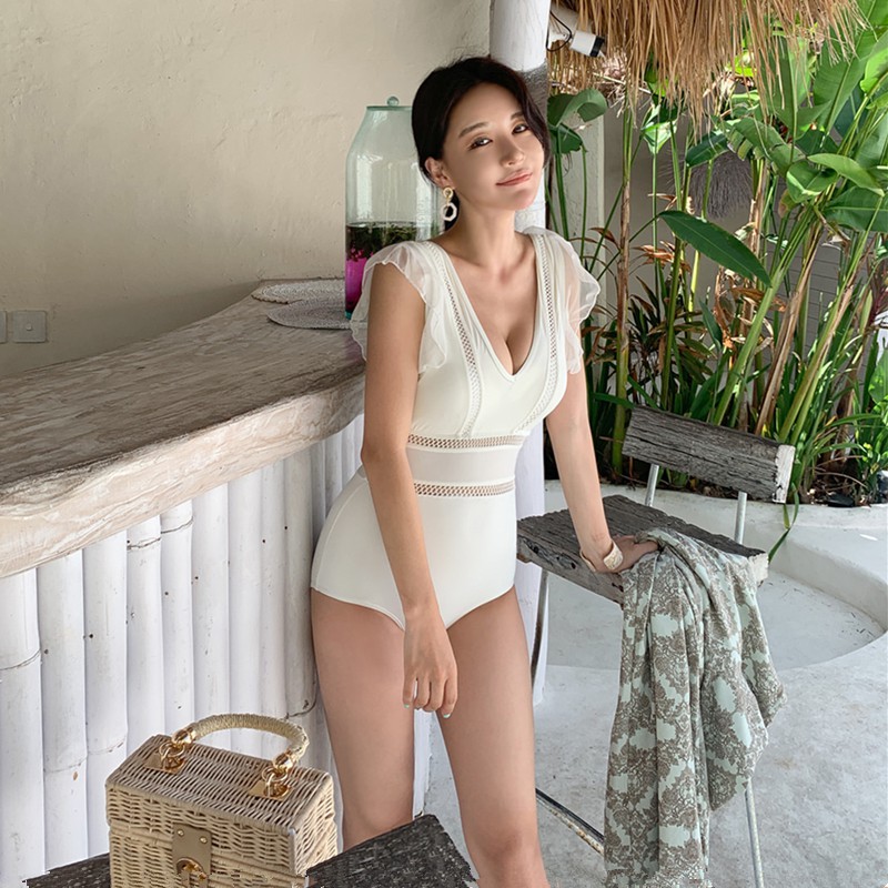Bộ Bikini Màu Trắng Thiết Kế Quyến Rũ Thời Trang Mùa Xuân