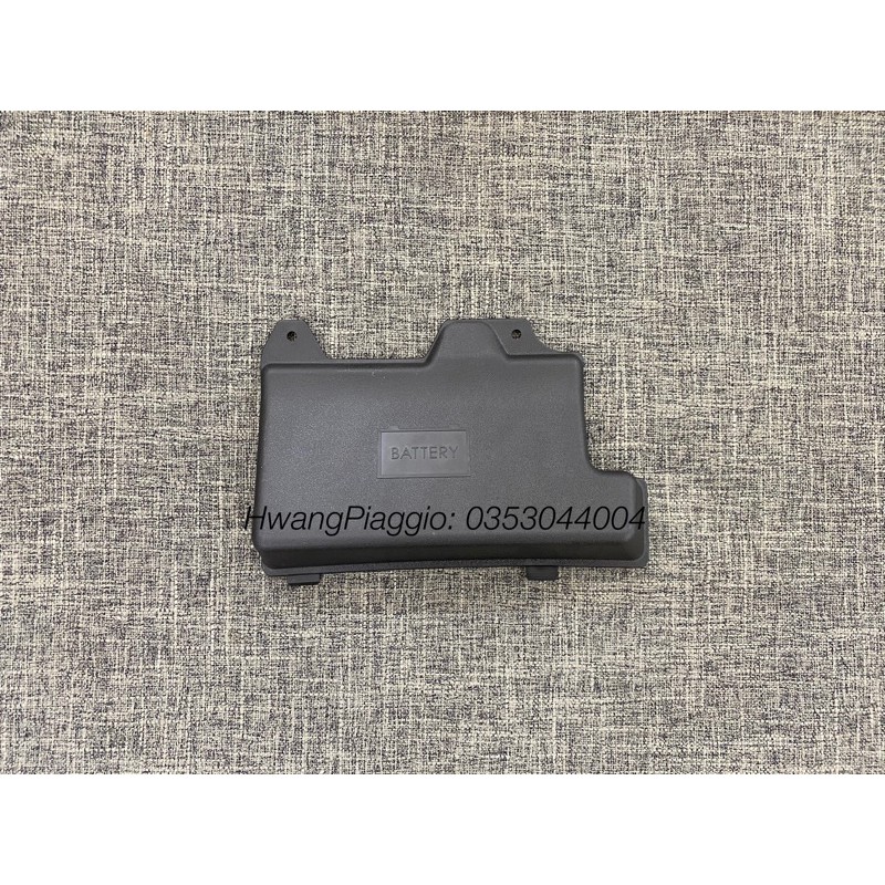 Ốp ắc quy xe Piaggio Zip
