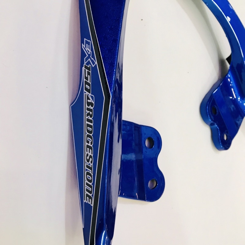 Ốp tay sách bảo vệ ,trang trí xe exciter 150 nhựa ABS dày dặn