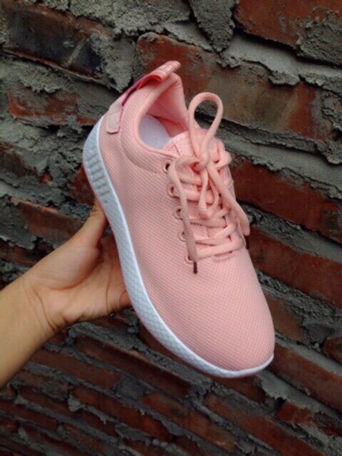 Xả hàng giày vải trơn size 36 màu đen | BigBuy360 - bigbuy360.vn