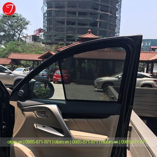 Rèm che nắng Mitsubishi Pajero Sport (Loại 1) hít nam châm BH 24 tháng