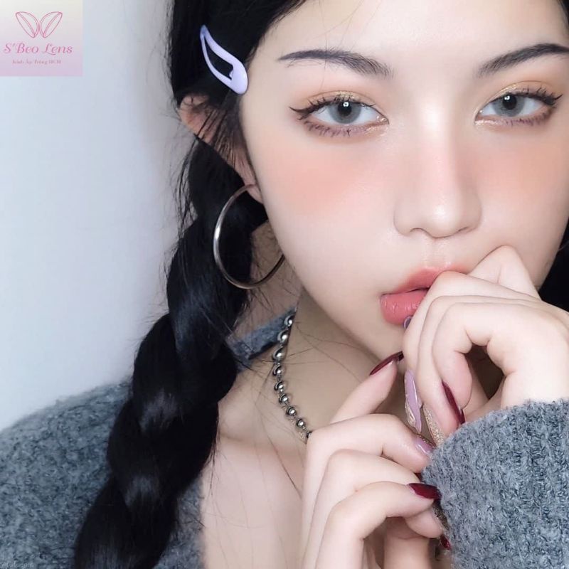 Lens Mắt Kính Áp Tròng Màu Xám Tây Ánh Xanh có cận từ 0 đến 8 độ giản ít hoạ tiết viền đơn giản