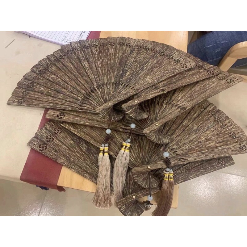 QUẠT TRAM HƯƠNG PHONG THUỶ - QUẠT TRẦM HƯƠNG PHONG THUỶ