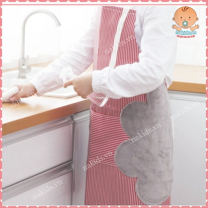 Tạp Dề Chống Bám Bẩn Có Túi Đựng Và Khăn Lau Tay Hoa Cúc 2 Bên