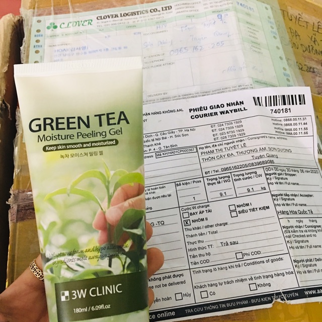 Tẩy tế bào chết 3W clinic green tea chiết xuất trà xanh (180 ml)