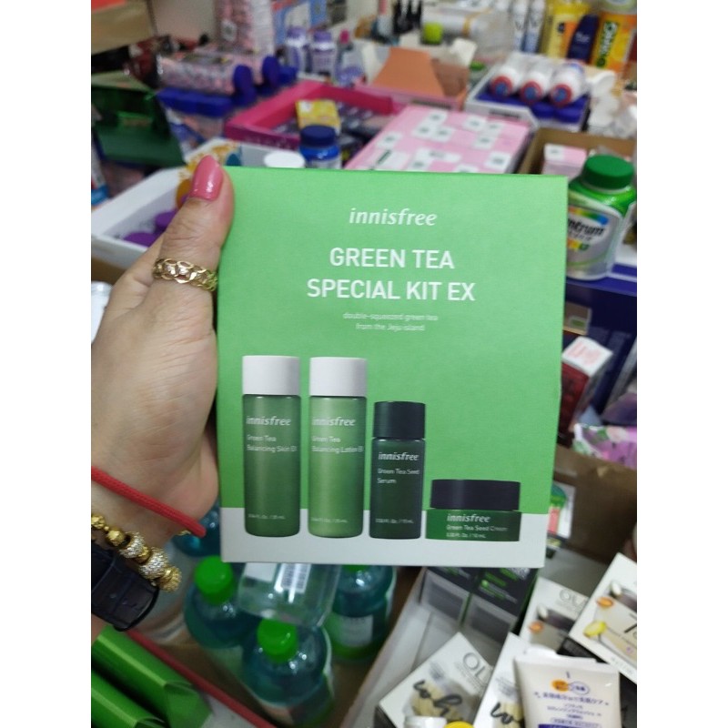 Set dưỡng trà xanh innisfree cho da dầu HSD 8-2023