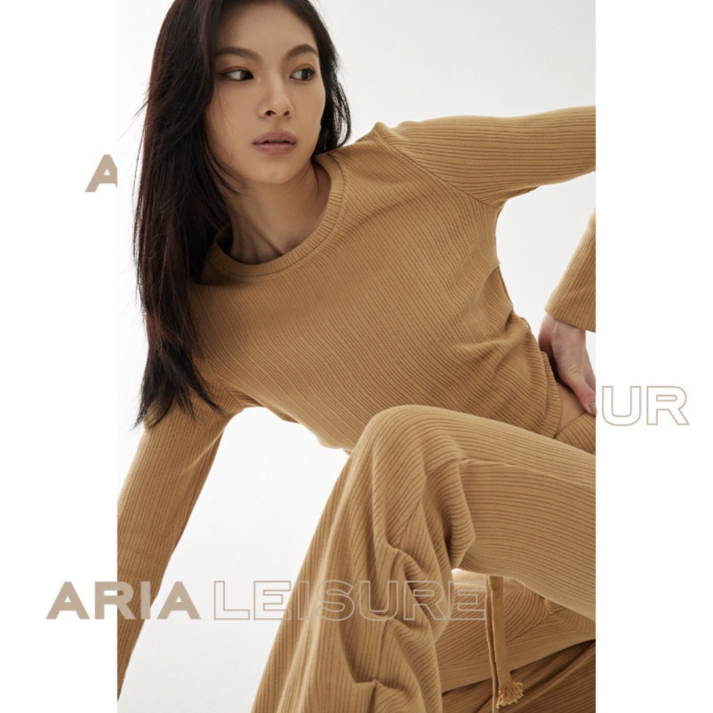 Set len nhún hông Aria