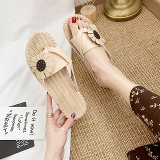 Dép hoa cúc siêu cute hot trend cho nữ