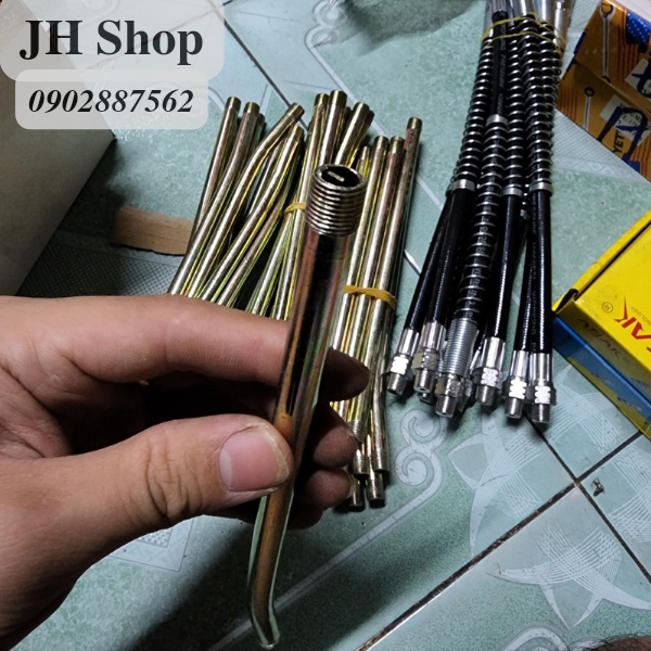 Ống sắt bơm mỡ bò (cây ti bơm mỡ bò)