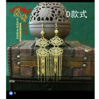 khuyên tai cổ trang bông tai hầu đồng