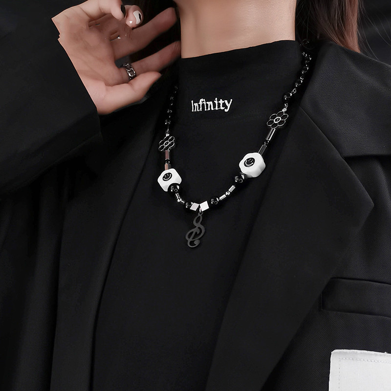 Dây chuyền mặt hình hoa cúc và mặt cười phong cách hip hop dành cho nam và nữ 22707