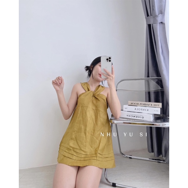 Áo Yếm Xoắn