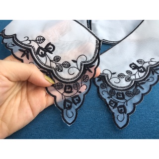 Cổ voan thêu, 2 lá cổ