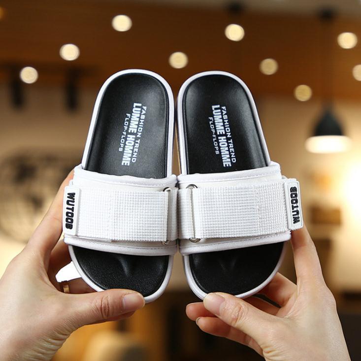 [Hàng Có Sẵn Giao Hàng Ngay Ngay Lập Phương] Dép Sandal Đi Trong Nhà Đế Mềm Chống Trượt Thoải Mái Thời Trang Mùa Hè Cho Nam Và Nữ