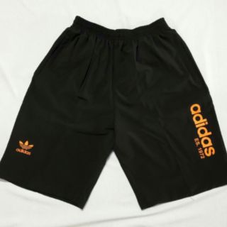 Quần đùi nam.  100k/3 cái
