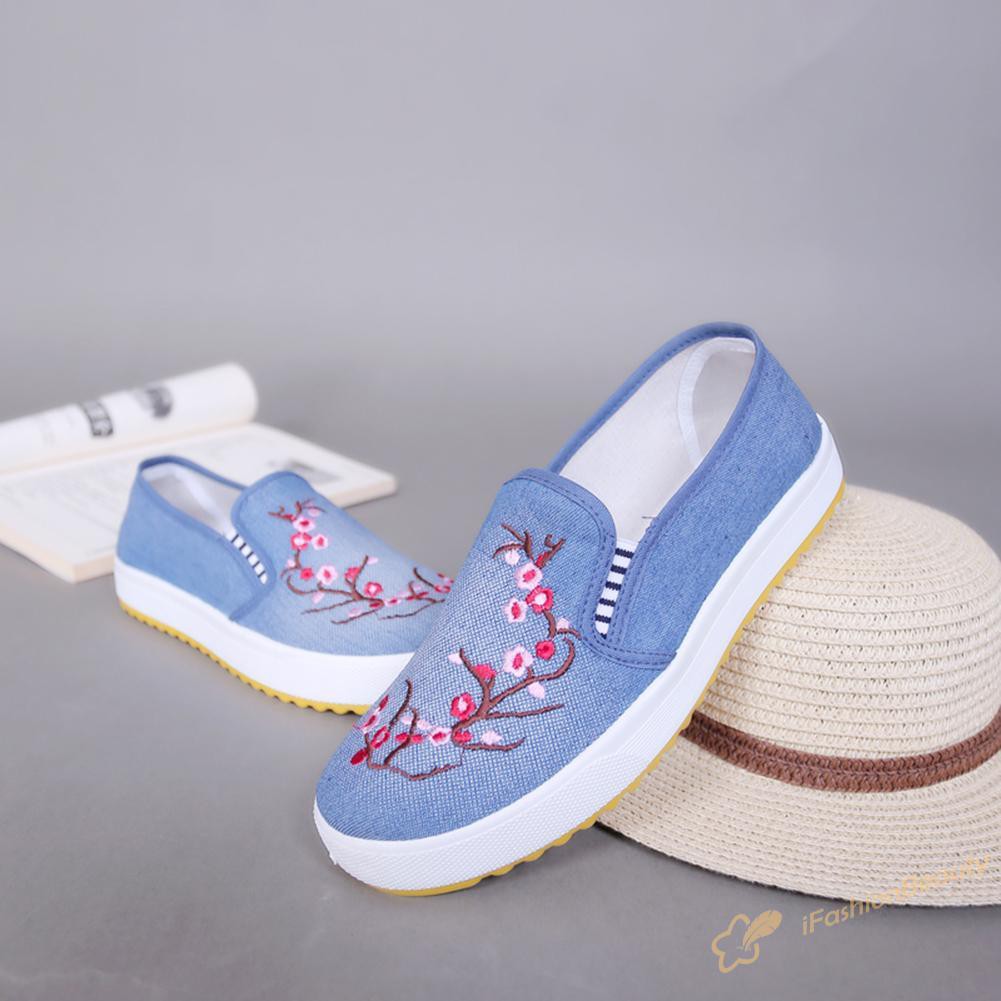 Giày Lười Nữ Thêu Hoa