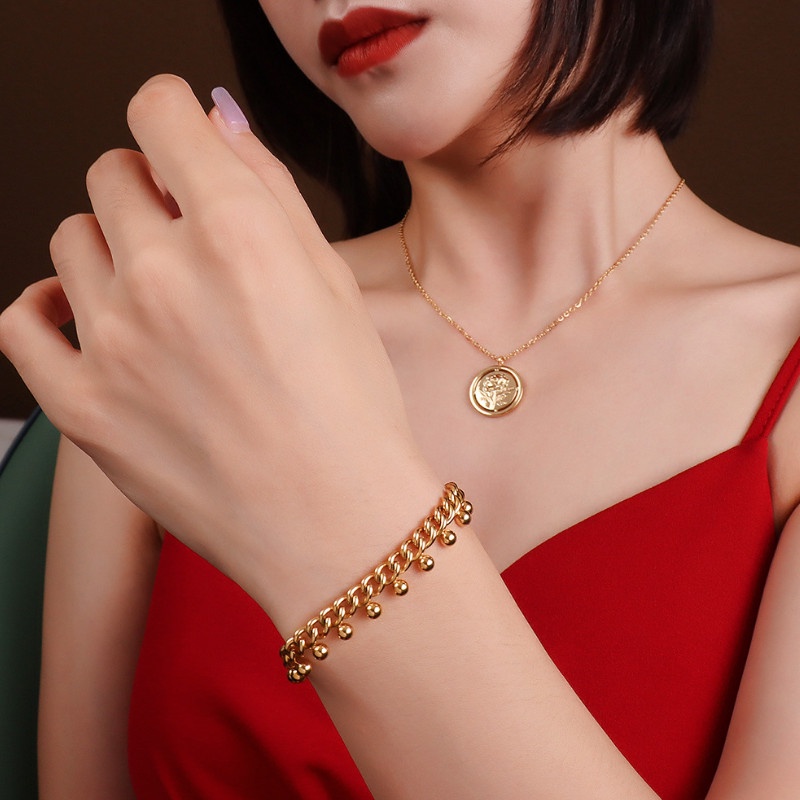 Lắc Tay Nữ Titan Ko Han Rỉ TT 3805