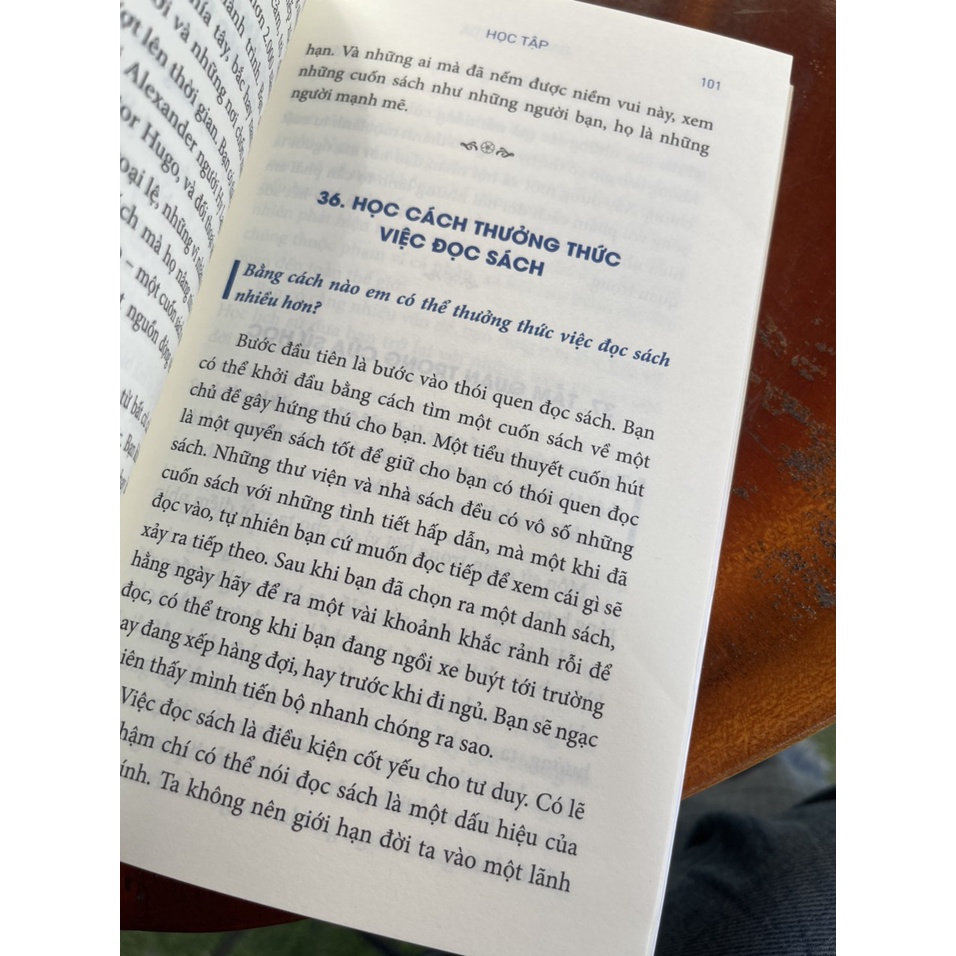 Sách - Con Đường Tuổi Trẻ - Daisuka Ikeda - Bình Book
