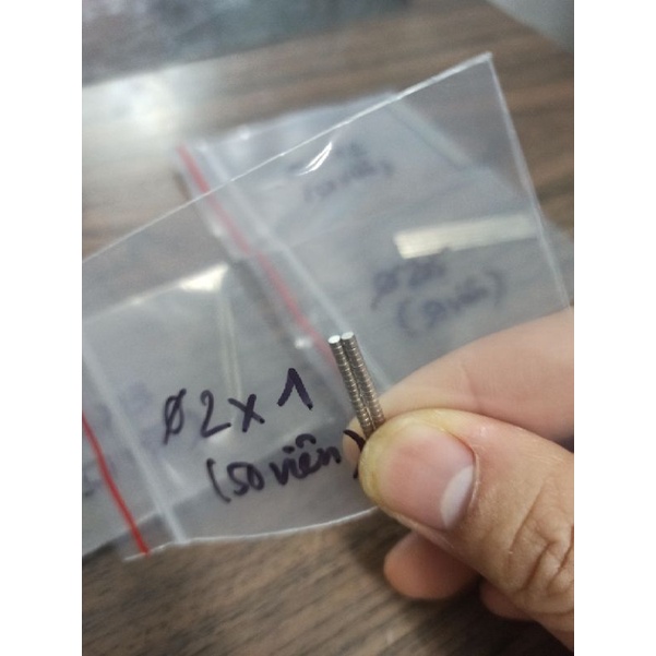 Combo 50 hạt nam châm phi 2mm siêu nhỏ hút mạnh