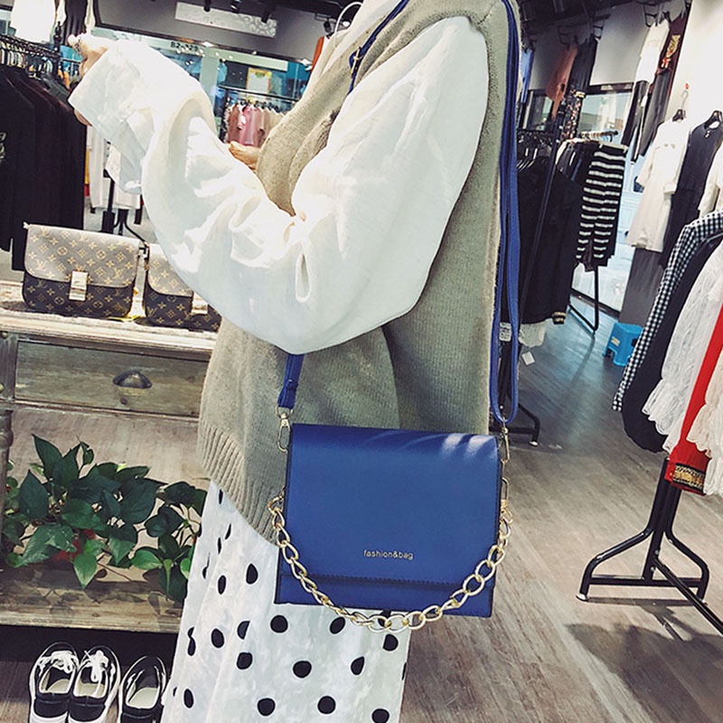 Túi đeo vai  IELGY cỡ vuông nhỏ phối dây xích phong cách Hàn Quốc thời trang