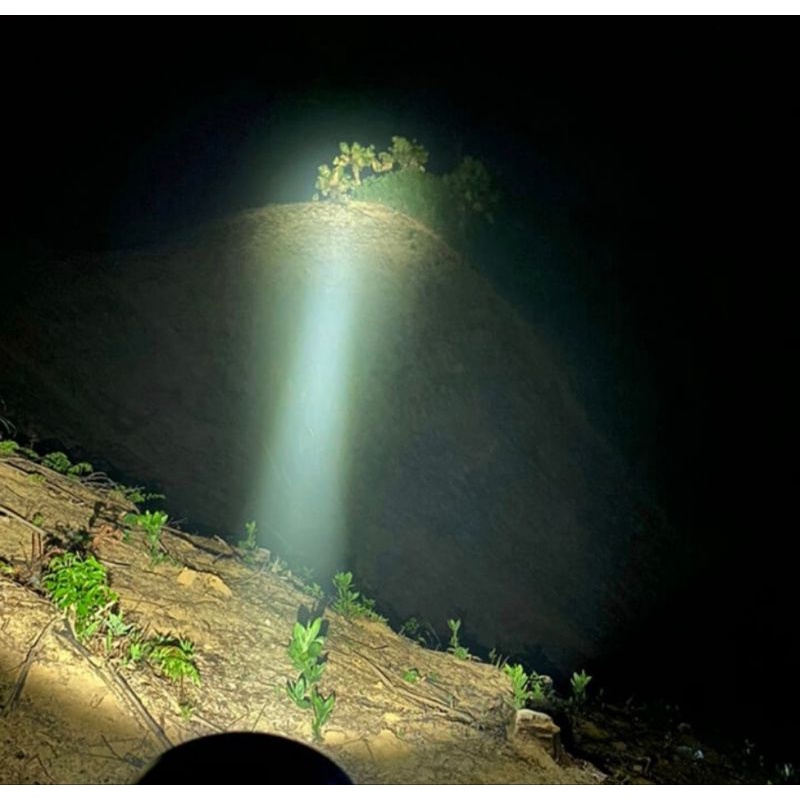 Đèn pin công trường, Đèn pin cầm tay W591 siêu sáng chiếu xa trên 500m, có chân đế chống nước