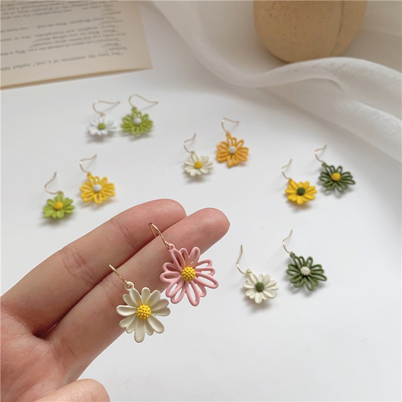 Bông Tai Hình Hoa Cúc Xinh Xắn A773