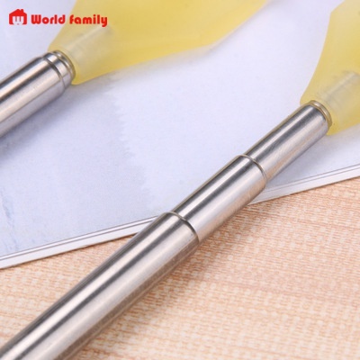 Cây gãi lưng inox kéo dài tiện dụng hình bàn tay
