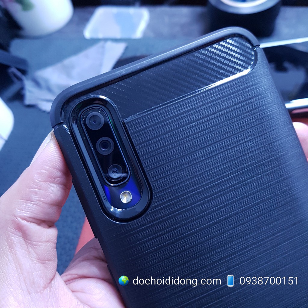 Ốp lưng Samsung A70 Likgus chống sốc vân kim loại