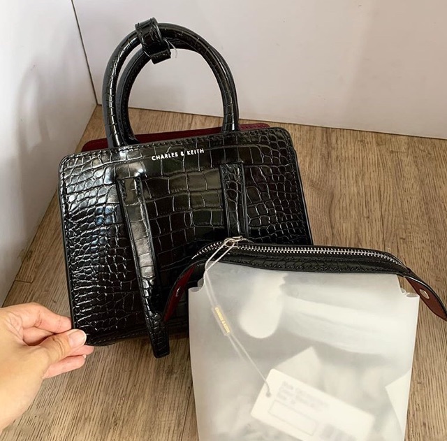 Túi Xách Charles And Keith Có Tay Cầm