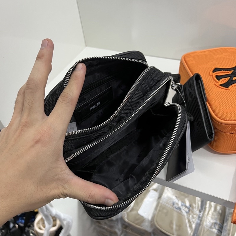 Túi đeo chéo MLB bản 2022 kèm túi con