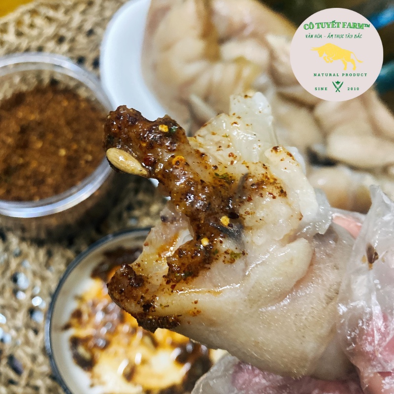 Chẩm chéo Tây Bắc hàng loại ngon nhiều hạt Mắc Khén, Hạt Dổi Nếp Rừng thơm lừng, hũ to