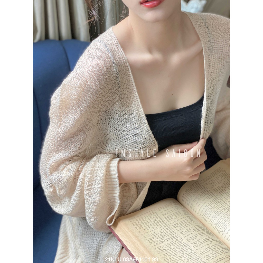 Áo khoác len mỏng Cardigan dệt kim đi biển FmStyle SaiGon 20KLU10G11301 - 21KLU03A961101