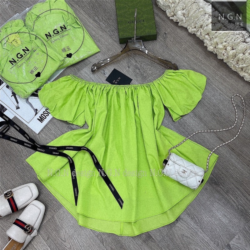 Áo thô trễ vai xanh neon