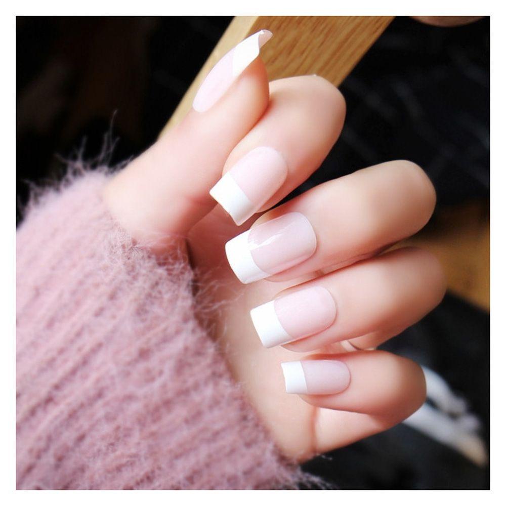 Móng Tay Giả Bằng Acrylic Màu Trắng Đỏ Đen Sành Điệu