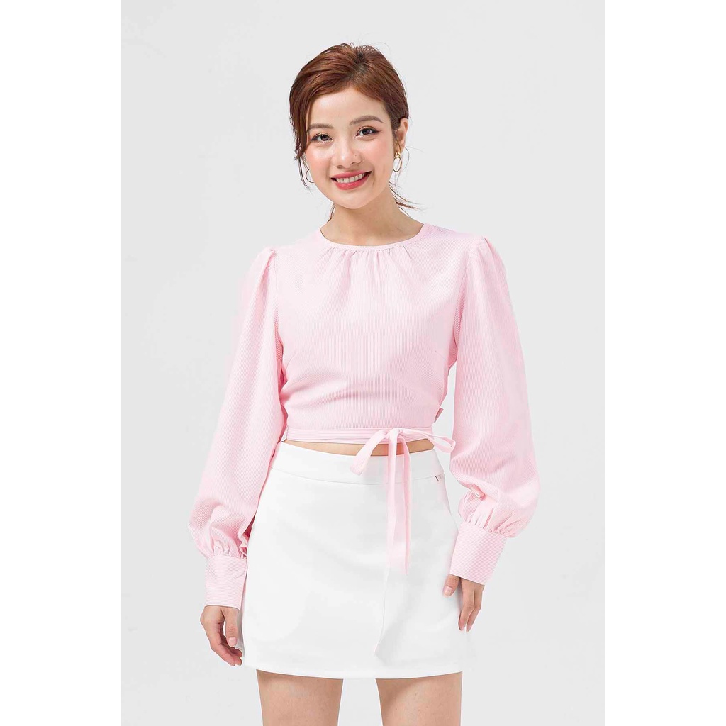 Áo croptop xẻ lưng VIENNE TRAN V61B21Q004