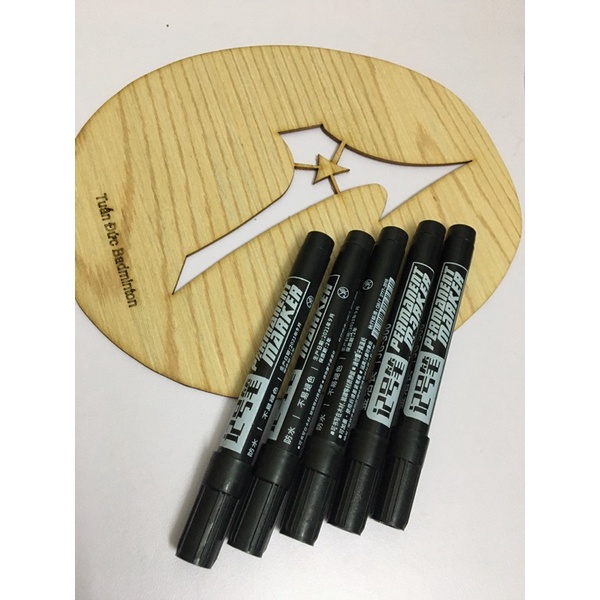 Bút lông siêu bám trên mặt vợt 💪