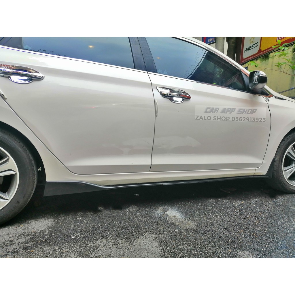 lip hông xe Hyundai Accent đời 2018-2020